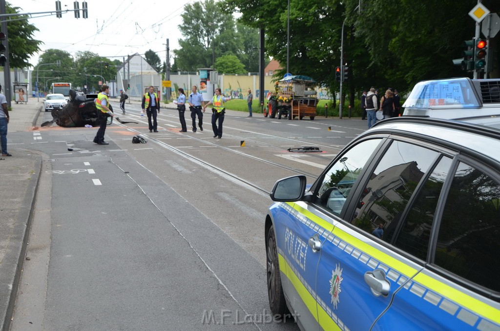 VU Pkw Planwagen Koeln Muelheim Berlinerstr Cottbuserstr P016.JPG - Miklos Laubert